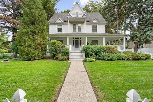 572 Saint Clair Ave, Grosse Pointe, MI, 48230-1506 | Card Image