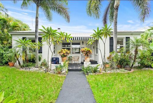 219 31st St, West Palm Beach, FL, 33407-5211 | Card Image