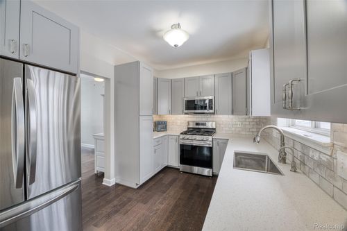 1564 Chelsea Cir, Howell, MI, 48843-7105 | Card Image