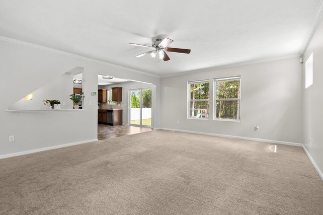 Living Rm | Image 7