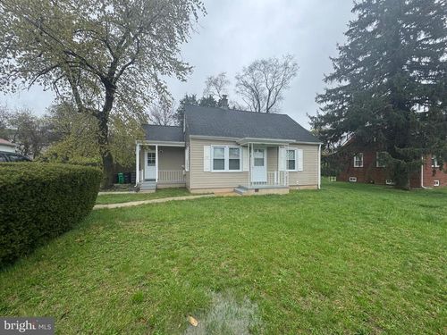 2810 Xavier Ln, District Heights, MD, 20747-3231 | Card Image