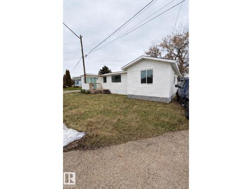 305 Calahoo Rd, Spruce Grove, AB, T7X3K7 | Card Image