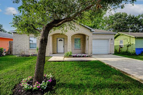 7315 Palestine St, Houston, TX, 77020-7631 | Card Image
