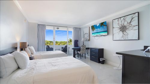 403-4040 Galt Ocean Dr, Fort Lauderdale, FL, 33308-6501 | Card Image