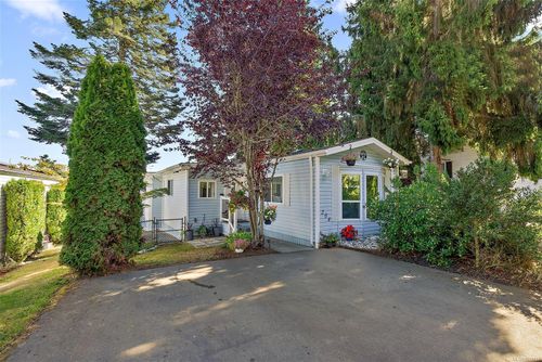 204-2779 Stautw Rd, Saanichton, BC, V8M2C8 | Card Image