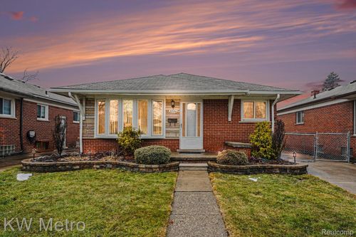 3954 Vassar Street, Dearborn Heights, MI, 48125 | Card Image