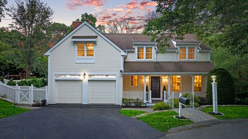 1 Westport Ln, Marblehead, MA, 01945-1266 | Card Image