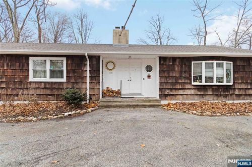 175 Highland Lakes Rd, HIGHLAND LAKES, NJ, 07422-1865 | Card Image