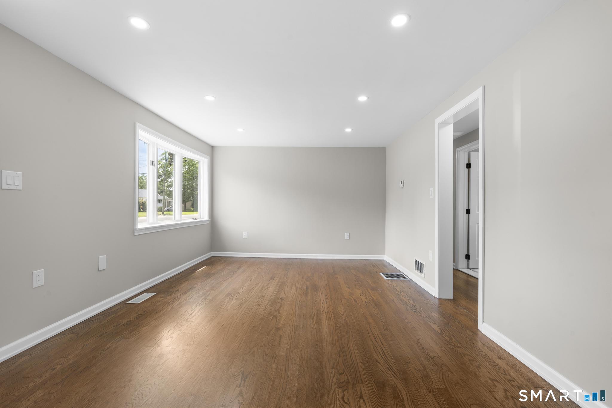 Residential in North Haven 3
