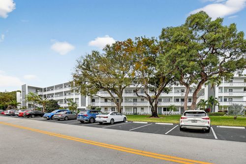 2070 Newport Q Drive, Deerfield Beach, FL, 33442 | Card Image