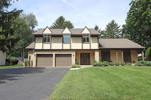 3969 Newhall Rd, Upper Arlington, OH, 43220-4865 | Card Image
