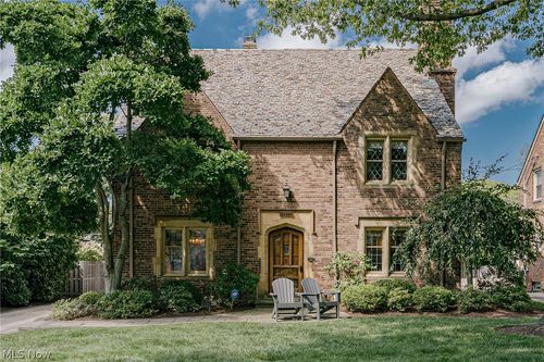22499 Calverton Rd, Shaker Heights, OH, 44122-2027 | Card Image
