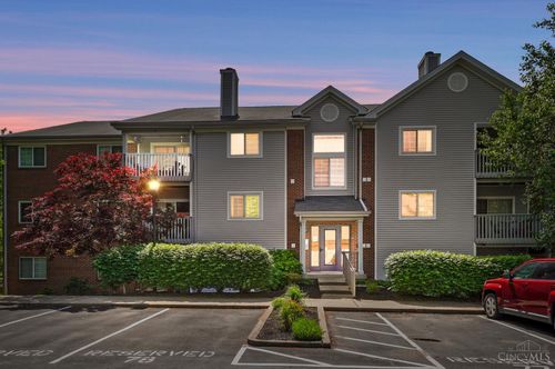 7372 Ridgepoint Dr, Cincinnati, OH, 45230 | Card Image