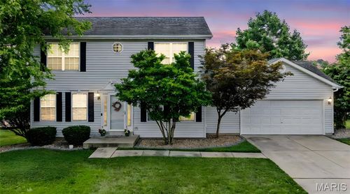 2330 Eagle Pines Dr, Saint Charles, MO, 63303-8321 | Card Image