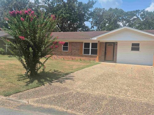 8921 Claremont Ave, Sherwood, AR, 72120-3911 | Card Image