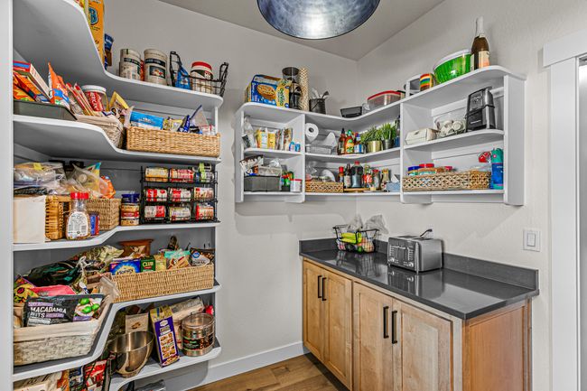 Chef's Pantry | Image 12