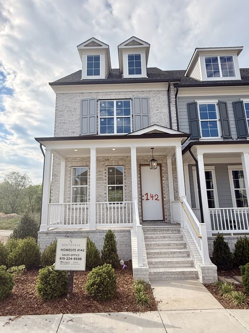 4009 Forestside Dr, Franklin, TN, 37064-4575 | Card Image