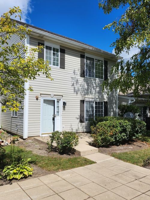 316-316 E Victoria Cir, North Aurora, IL, 60542-1183 | Card Image