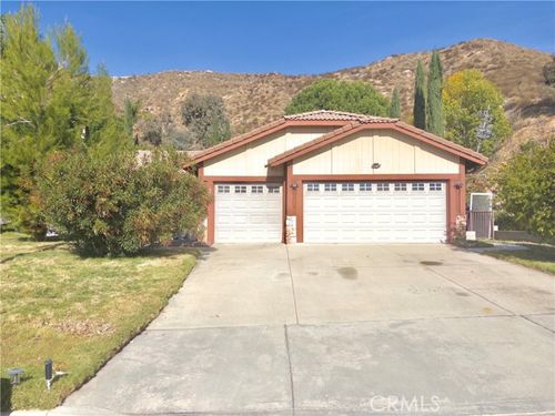  Palm Crest Drive, Highland, CA, 92346 | Card Image