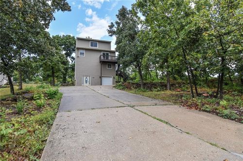 304 E 164th Ter, Belton, MO, 64012-2733 | Card Image