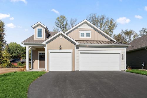 10583 Mississippi Dunes Trl S, Cottage Grove, MN, 55016-6085 | Card Image