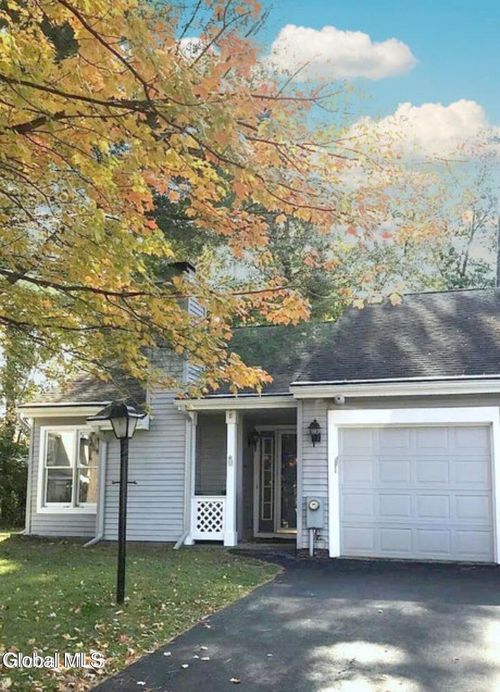 8 Schuyler Ct, Halfmoon, NY, 12065-6573 | Card Image