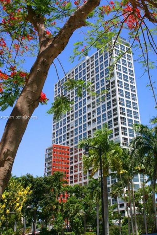 c1505-1541 Brickell Ave, Miami, FL, 33129-1213 | Card Image