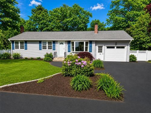 19 Redwood Dr, Coventry, RI, 02816-7007 | Card Image
