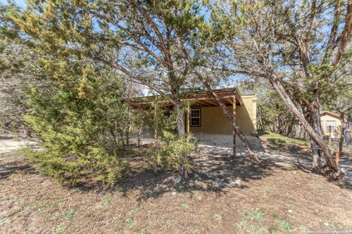 563 Misty Glen Dr, Canyon Lake, TX, 78133-2571 | Card Image