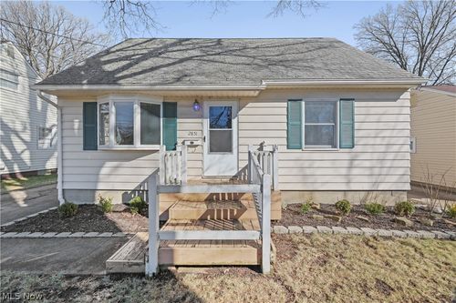 2851 8th St, Cuyahoga Falls, OH, 44221-2007 | Card Image