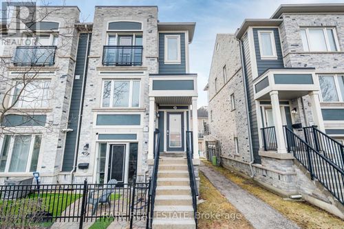 28-60 Fairwood Cir, Brampton, ON, L6R0Y6 | Card Image