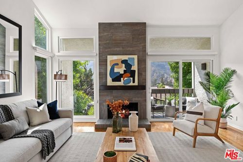1700 Palisades Dr, Pacific Palisades, CA, 90272 | Card Image