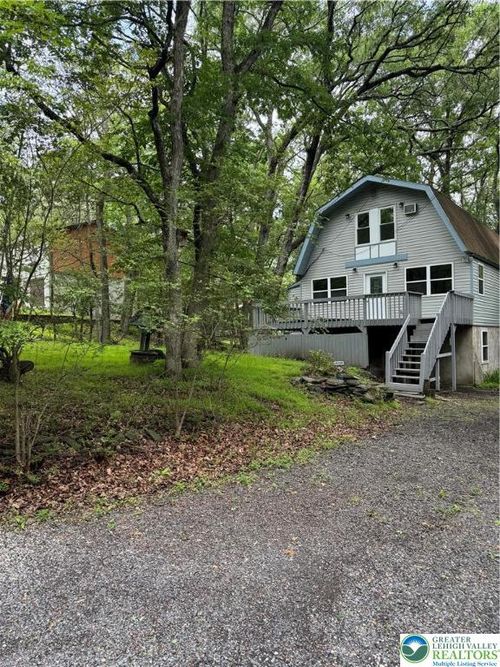 3598 Acorn Cir, East Stroudsburg, PA, 18302-7841 | Card Image