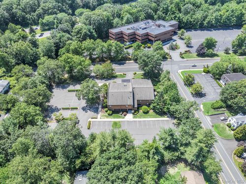 107 Dutch Hill Rd, Orangeburg, NY, 10962-2126 | Card Image