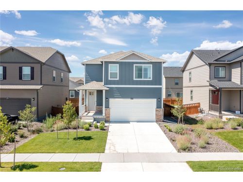 1107 Sunrise Dr, Lochbuie, CO, 80603-7824 | Card Image