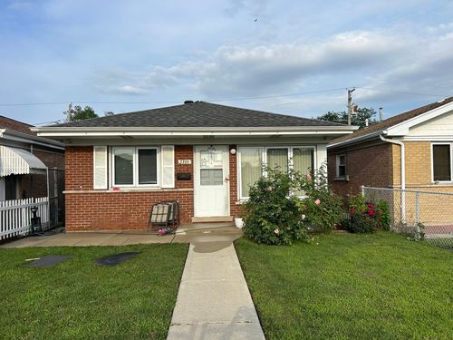 7729 Central Ave, Burbank, IL, 60459-1309 | Card Image