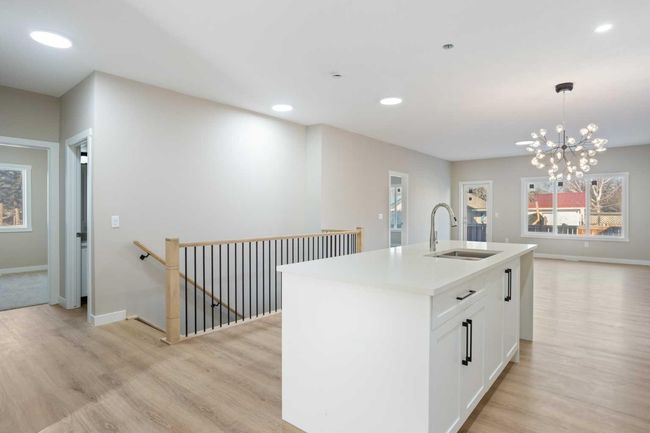 906 Macleod Trail Sw, House other with 5 bedrooms, 3 bathrooms and 3 parking in High River AB | Image 5