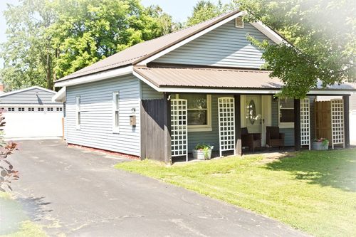 2812 Court Ave, Erie, PA, 16506-3426 | Card Image