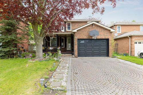 38 Ravenscroft Rd, Ajax, ON, L1T1W1 | Card Image