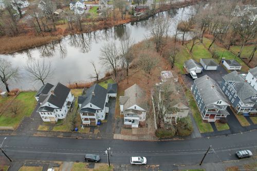 29 Berry St, Torrington, CT, 06790-4802 | Card Image