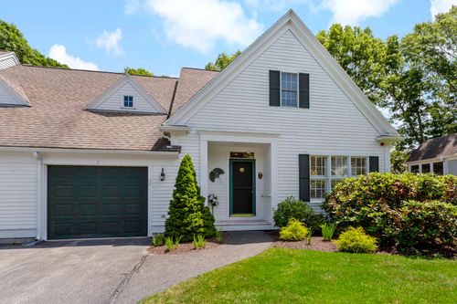 unit-5-5 Mayfair Court, Mashpee, MA, 02649 | Card Image