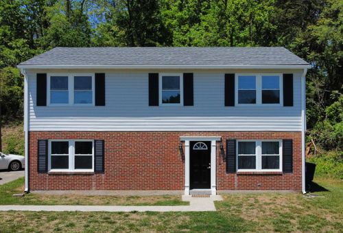 2-2812 Vinyard Ave Ne, Roanoke, VA, 24012-6656 | Card Image