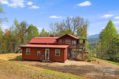 450 Fred Anderson Dr, Hot Springs, NC, 28743-7734 | Card Image