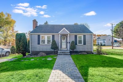 201 Hamilton St, House other with 2 bedrooms, 1 bathrooms and 5 parking in Saugus MA | Image 1