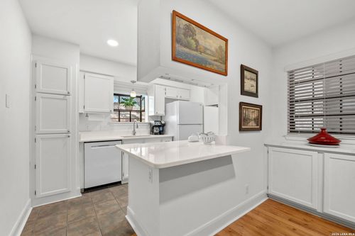 102-10955 Wurzbach Rd, San Antonio, TX, 78230-2537 | Card Image