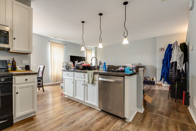 15345 Kenmare Cir, Townhouse with 3 bedrooms, 3 bathrooms and 2 parking in Manhattan IL | Image 5