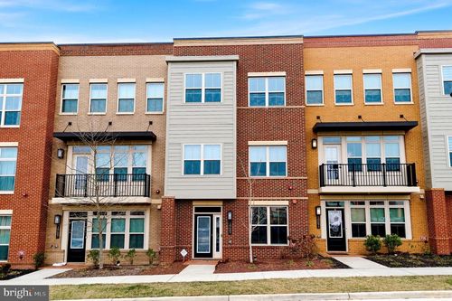 10689 Fairgrounds Dr, FAIRFAX, VA, 22030-3845 | Card Image