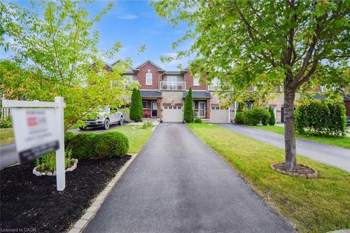 106 Whitefish Cres, Stoney Creek, ON, L8E0A6 | Card Image