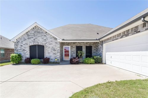 710 Adams St, Waxahachie, TX, 75165-5953 | Card Image
