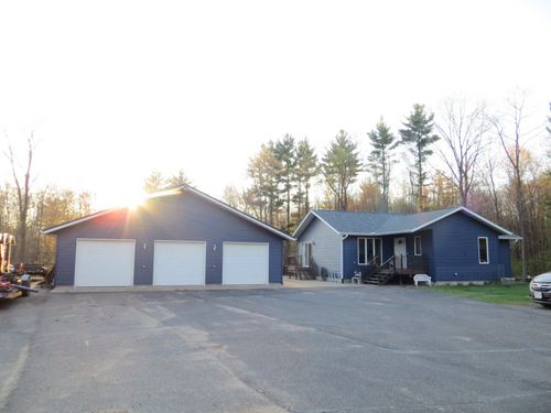 N11453 Wilderness Ave, Thorp, WI, 54771-5601 | Card Image